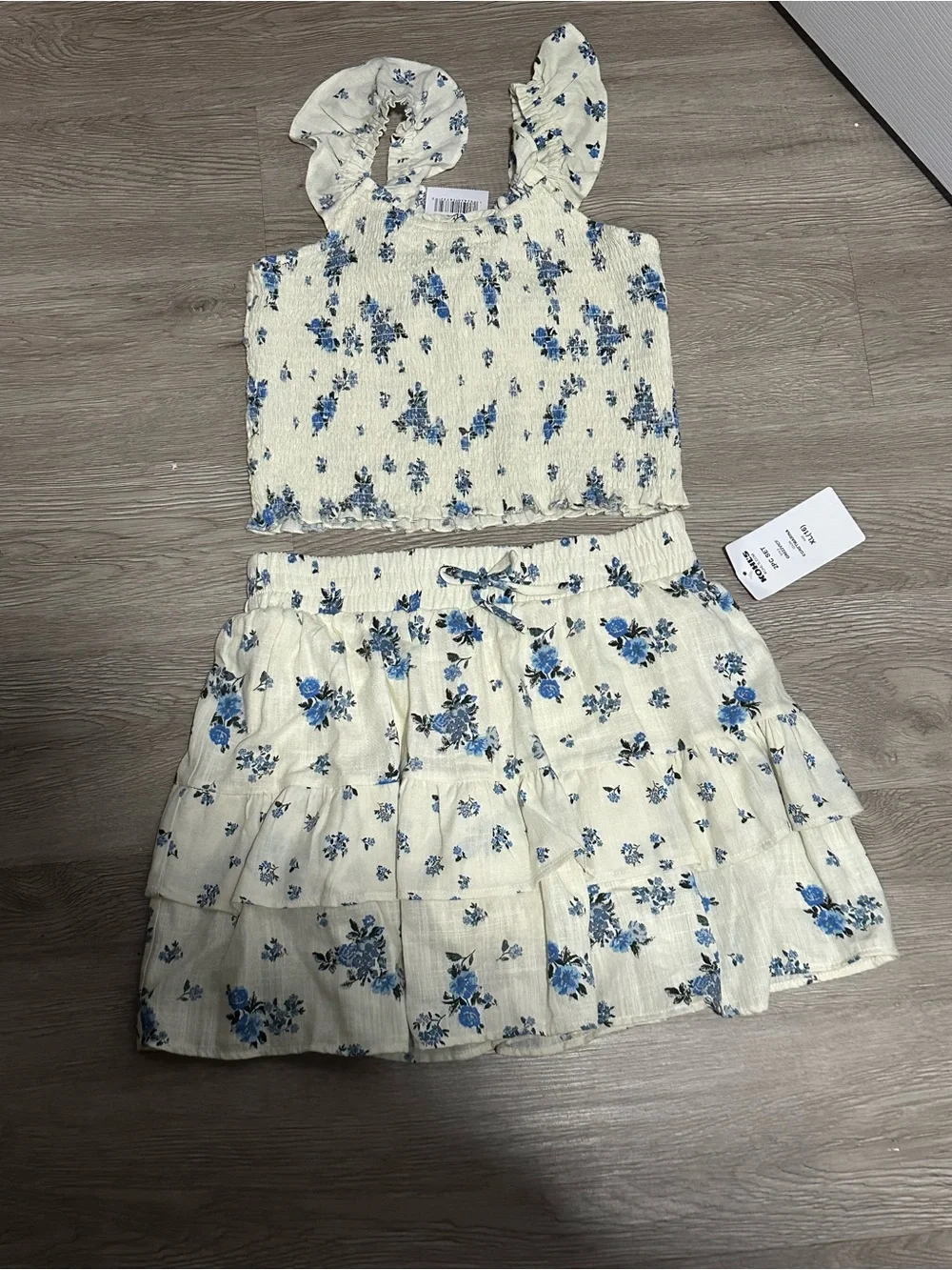 Kohl's Girls Cream and Blue Floral Matching Set - Crop Top & Tiered Skirt